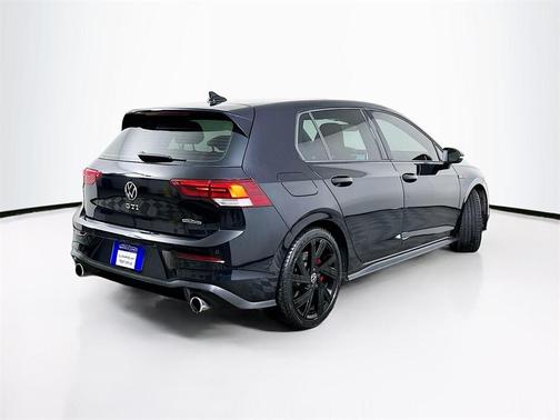 2022 Volkswagen Golf GTI 2.0T SE