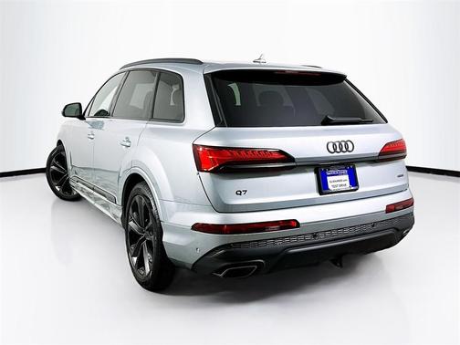 2026 Audi Q7 55 Premium Plus