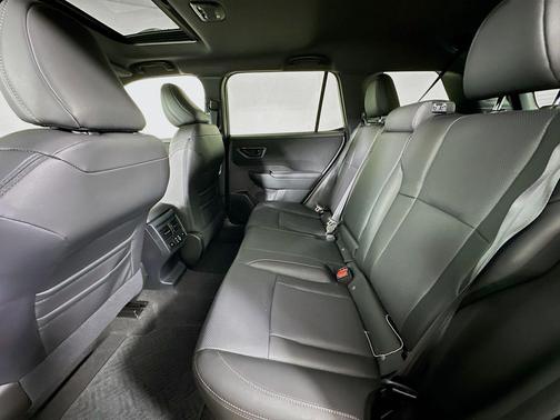 Crystal Black Silica 2026 Subaru Outback Limited