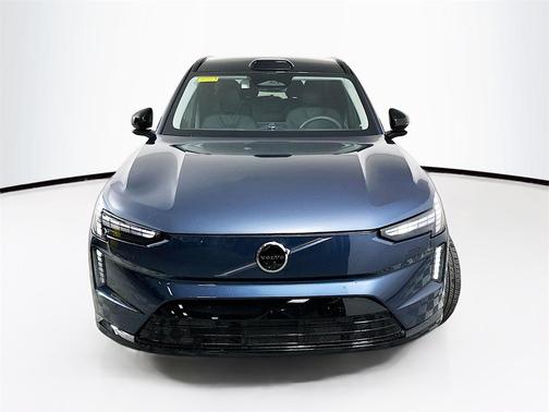 2025 Volvo EX90 Twin Motor Performance Ultra