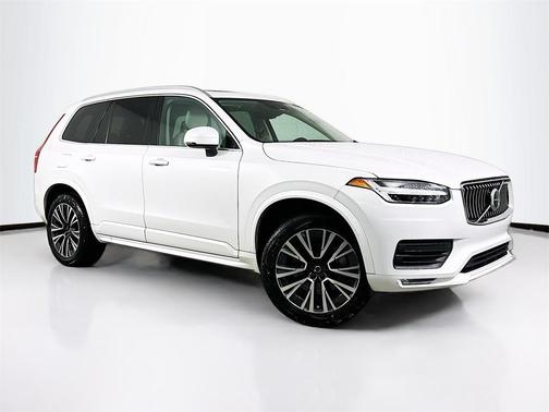 2020 Volvo XC90 T6 Momentum 7 Passenger