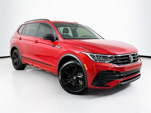 2024 Volkswagen Tiguan 2.0T SE R-Line Black