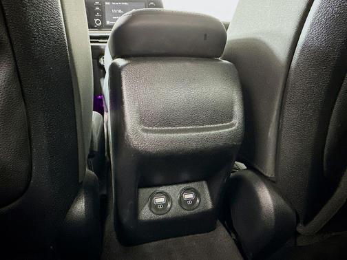 Everlasting Silver 2022 Kia K5 LXS