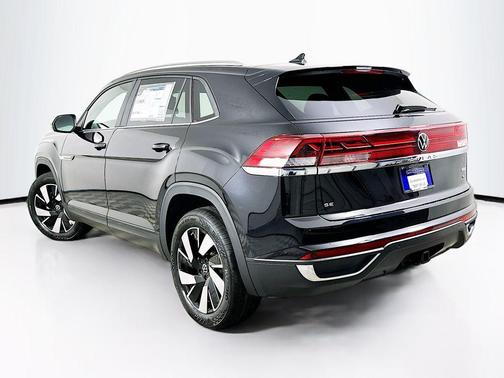 Deep Black Pearl Effect 2026 Volkswagen Atlas Cross Sport 2.0T SE W/TECHNOLOGY
