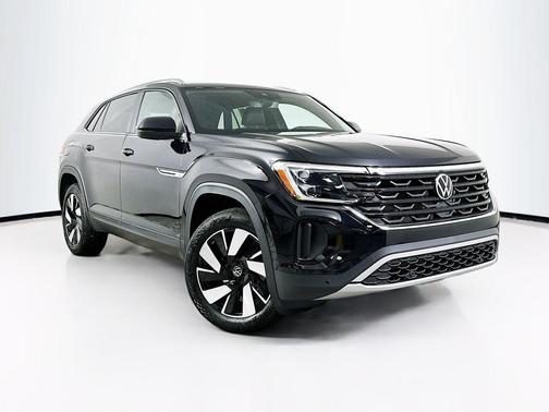 Deep Black Pearl Effect 2026 Volkswagen Atlas Cross Sport 2.0T SE W/TECHNOLOGY