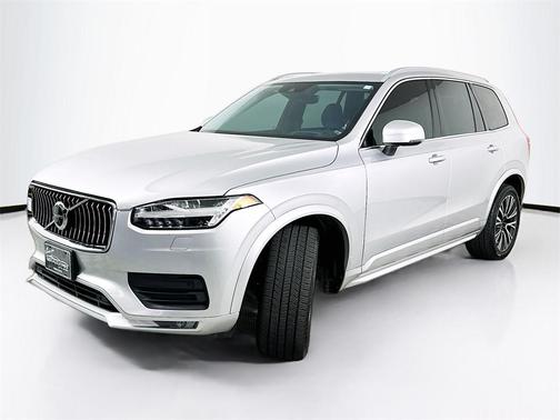 2020 Volvo XC90 T6 Momentum 7 Passenger
