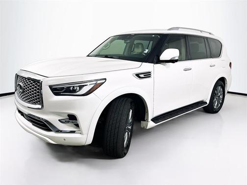 2021 INFINITI QX80 Luxe