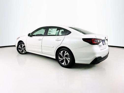 Crystal White Pearl 2025 Subaru Legacy Premium