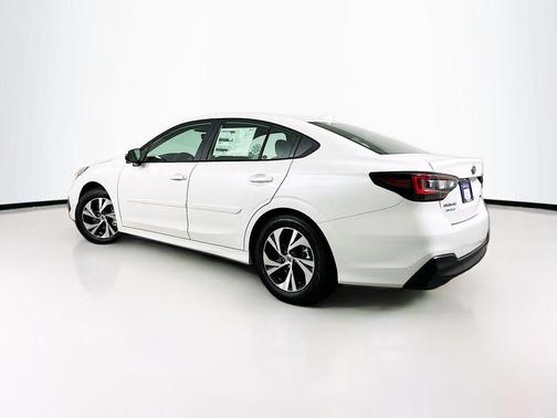 Crystal White Pearl 2025 Subaru Legacy Premium