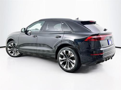 2026 Audi Q8 Premium Plus