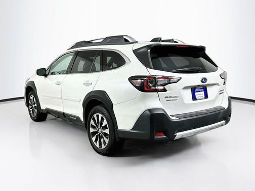 Crystal White Pearl 2024 Subaru Outback Touring XT
