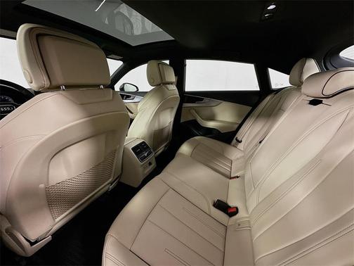 2025 Audi A5 Sportback 45 S line quattro Premium