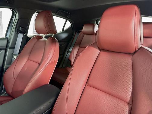 2025 Mazda Mazda3 2.5 S Carbon Edition