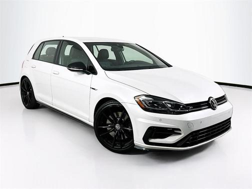 2019 Volkswagen Golf R 2.0T w/DCC & Navigation