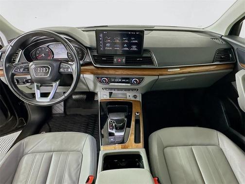 2022 Audi Q5 45 S line quattro Premium