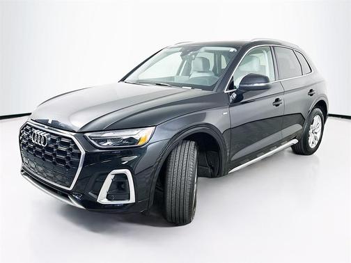 2022 Audi Q5 45 S line quattro Premium