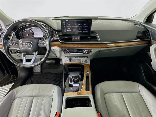 2022 Audi Q5 45 S line quattro Premium