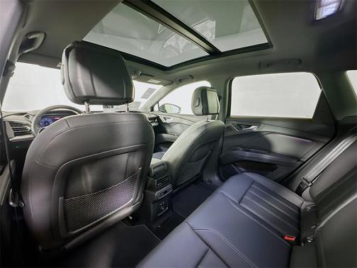 2025 Audi Q4 e-tron 45 Premium