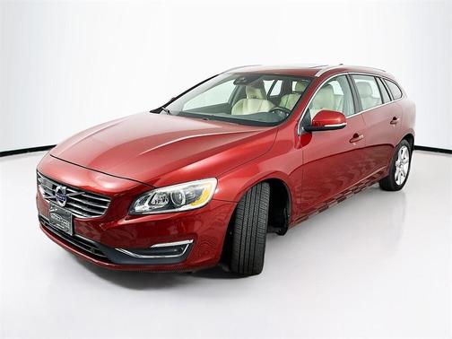2017 Volvo V60 T5 Platinum