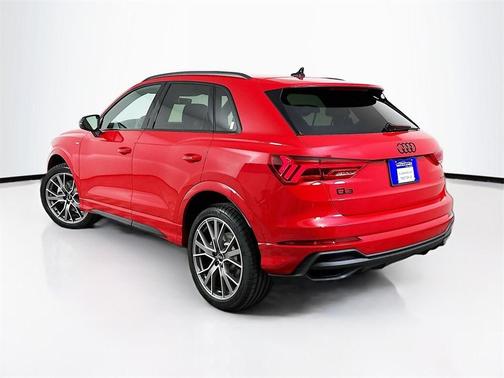 2025 Audi Q3 45 S line Premium