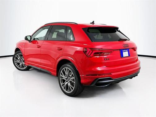 2025 Audi Q3 45 S line Premium