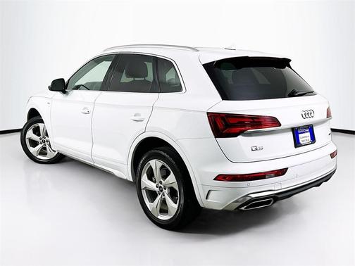 2023 Audi Q5 45 S line quattro Premium