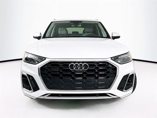 2023 Audi Q5 45 S line quattro Premium