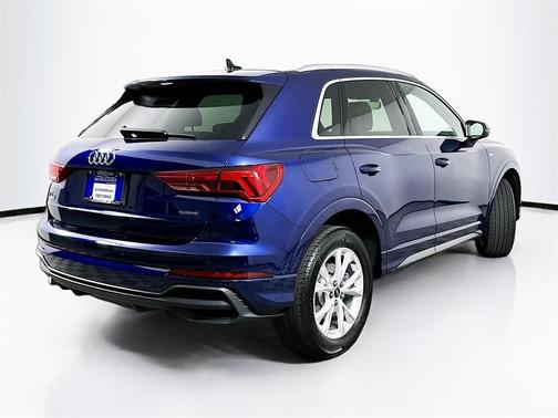 2025 Audi Q3 45 S line Premium