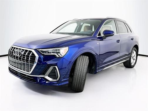 2025 Audi Q3 45 S line Premium