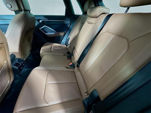 2025 Audi Q3 45 S line Premium