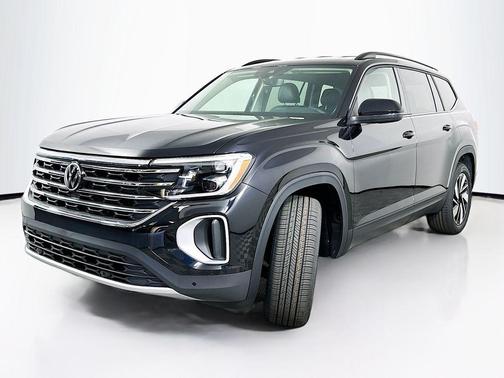 Deep Black Pearl 2026 Volkswagen Atlas 2.0T SE W/TECHNOLOGY