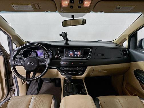 Beachwood Pearl 2017 Kia Sedona LX