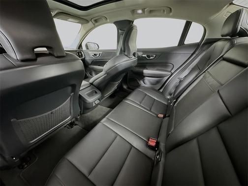 2023 Volvo S60 B5 Core Dark Theme