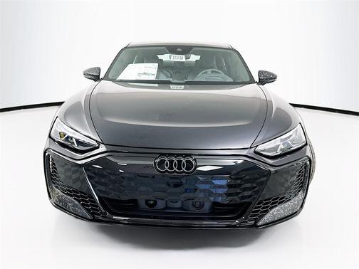 2025 Audi RS e-tron GT performance