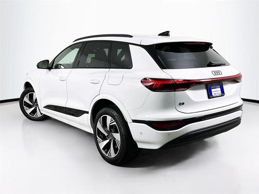2025 Audi Q6 e-tron Premium