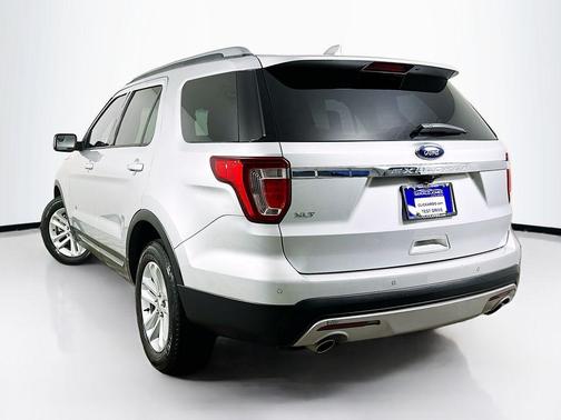 Ingot Silver 2017 Ford Explorer XLT
