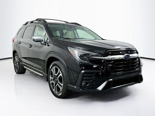Crystal Black Silica 2023 Subaru Ascent Limited 7-Passenger