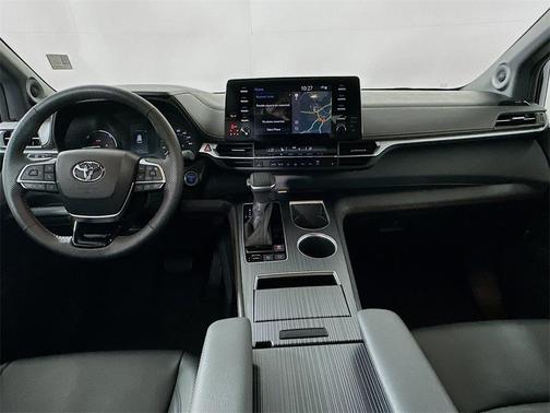 2022 Toyota Sienna XSE 7 Passenger