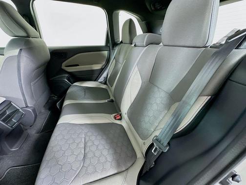 Crystal White Pearl 2026 Subaru Forester