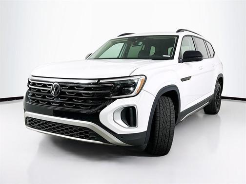 2024 Volkswagen Atlas 2.0T Peak Edition SE w/Technology