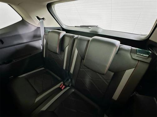 2024 Volkswagen Atlas 2.0T Peak Edition SE w/Technology