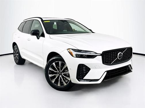 2024 Volvo XC60 B5 Plus Dark Theme