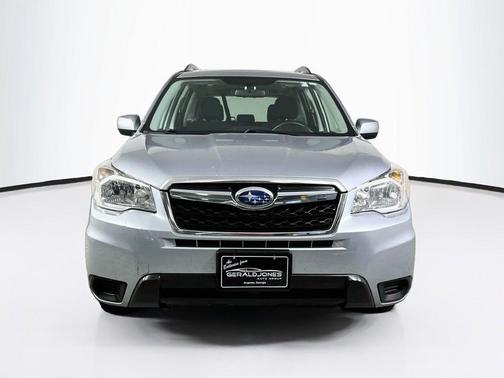 Ice Silver Metallic 2015 Subaru Forester 2.5i Premium