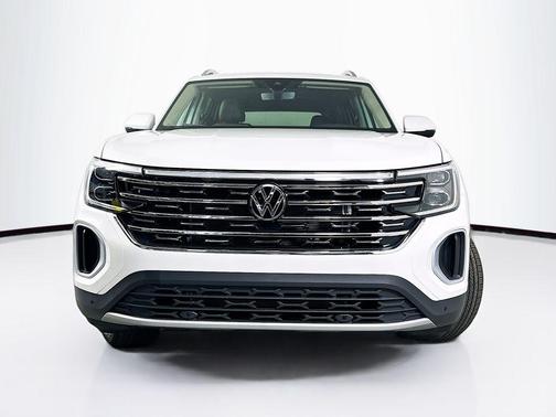 Opal White Pearl 2026 Volkswagen Atlas 2.0T SEL