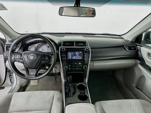 Celestial Silver Metallic 2015 Toyota Camry LE
