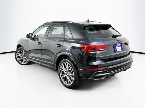 2025 Audi Q3 45 S line Premium