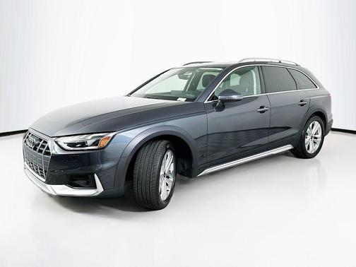 Manhattan Gray Metallic 2023 Audi A4 allroad 45 quattro Premium