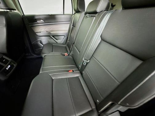 2023 Volkswagen Atlas 2.0T SE w/Technology