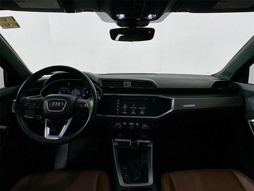 2021 Audi Q3 40 Premium