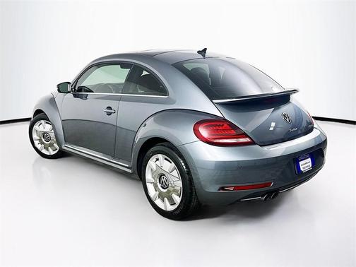 2019 Volkswagen Beetle 2.0T SE